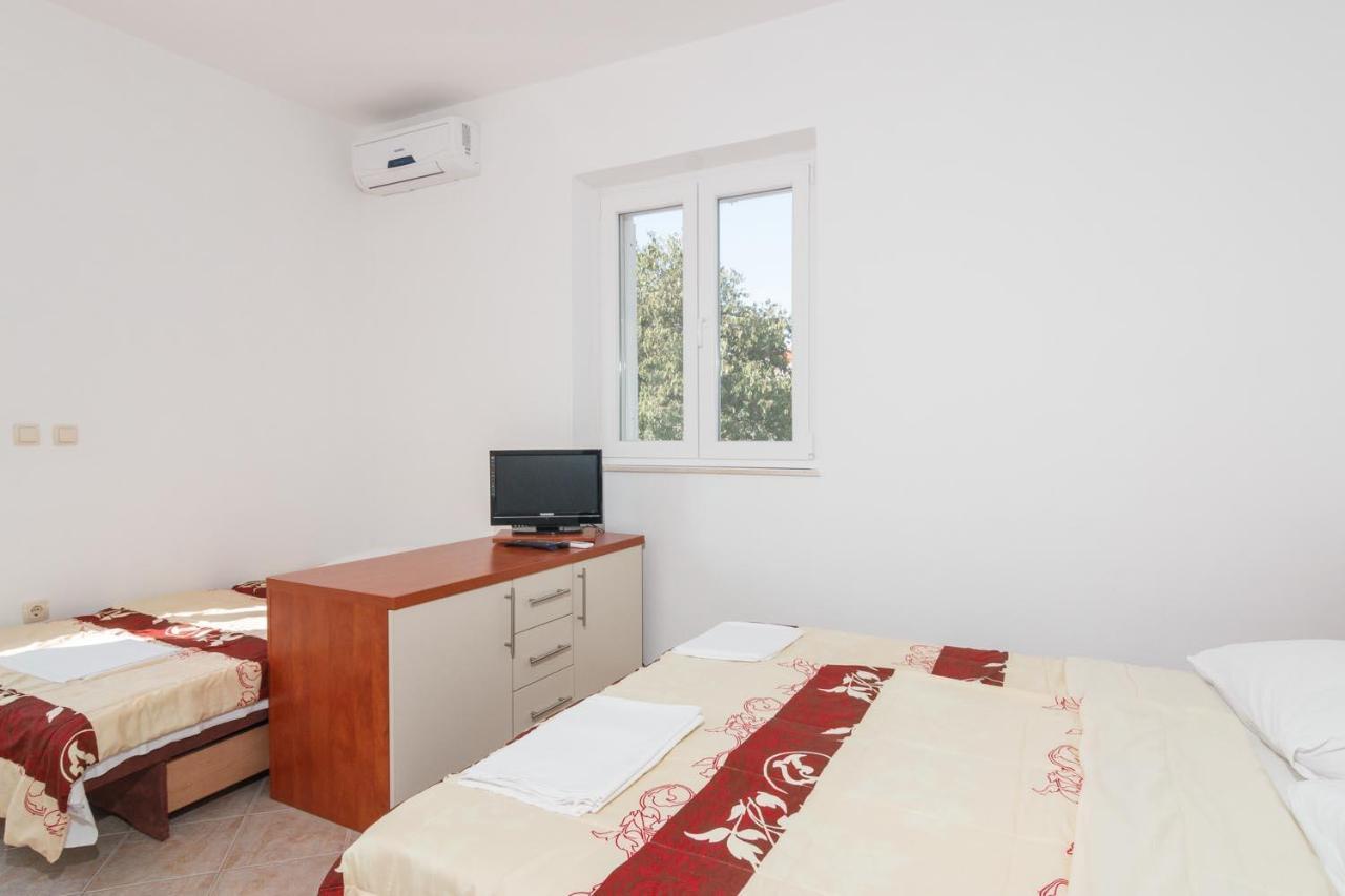 Apartments & Rooms Konoba Tomic Gornji Humac Exterior foto